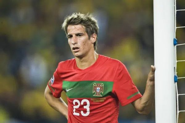 پا به توپ شدن دوست صمیمی رونالدو در 37 سالگی