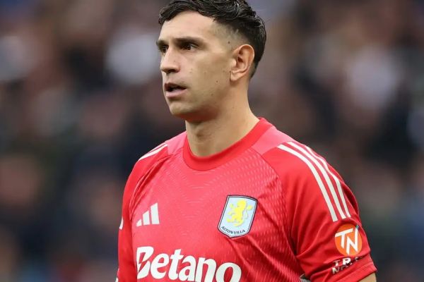  آیا قهرمان جام جهانی با نرفتن به منچستریونایتد، مرتکب اشتباه شد