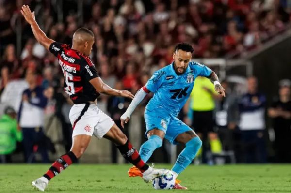  مصاحبه تند نیمار علیه داور بازی سانتوس - فلامنگو