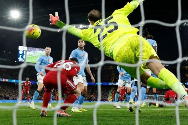 شکایت لیورپول به کمیته داوران لیگ برتر انگلیس