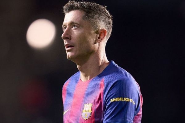 لواندوفسکی یا با بارسلونا تمدید میکند یا خداحافظی از فوتبال