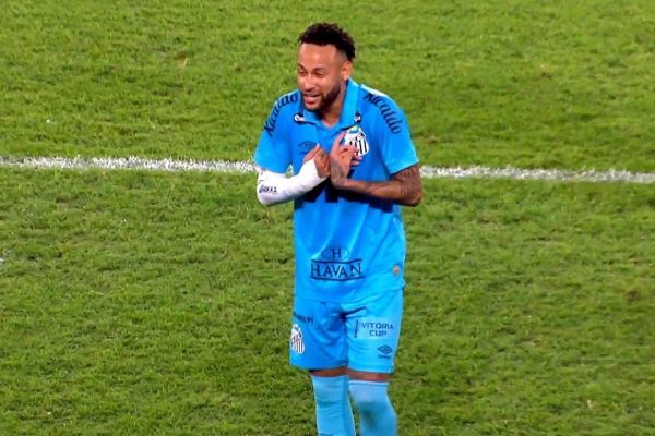 لحظهای که حرص نیمار در مقابل فلامنگو درآمد