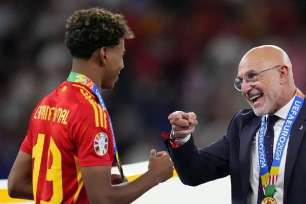  عصبانیت سرمربی اسپانیا از بارسلونا به خاطر یامال