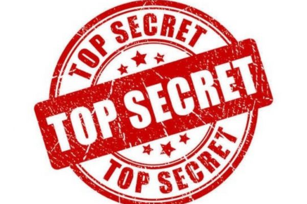 تاپ سکرت تردد یک میهمان خارجی مشکوک به اتاق بازیکن معروف در هتل محل اقامت تیم پیش از بازی آسیایی