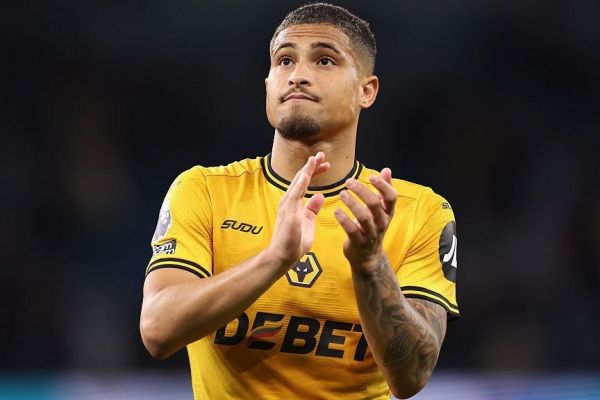  یک هافبک جدید به لیست منچستر یونایتد اضافه شد