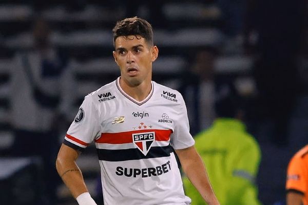  فشار خانواده اسکار برای خداحافظی از فوتبال