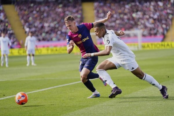 تعریف و تمجید دنی اولمو از ستاره رئال مادرید