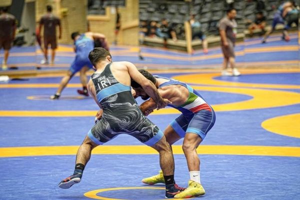 برگزاری فینال لیگ کشتی فرنگی در روز بازی دربی