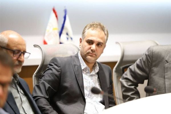  توضیحات روشنک درباره تعویق بازی تراکتور - پرسپولیس