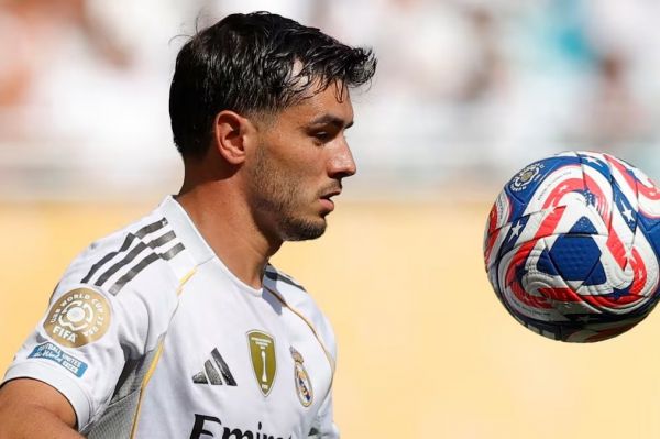  واکنش بازیکن ذخیره رئال مادرید به احتمال تمدید قراردادش