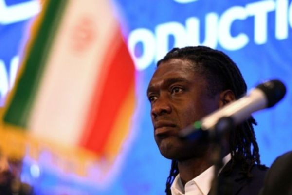 مشاور هلندی استقلال مسافر ایران میشود