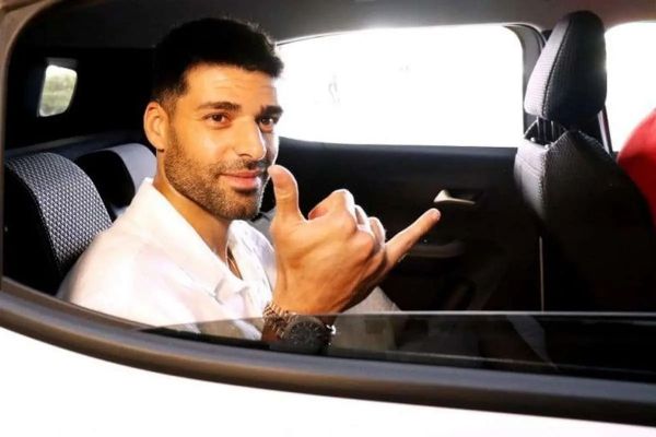 نماینده مجلس علیه طارمی چطور از بالا مجوز واردات خودرو گرفتی