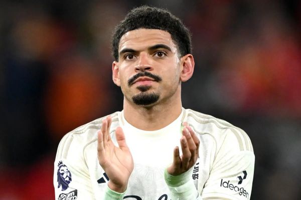  پرده برداری گیبز-وایت از خواسته دایچ پس از پیروزی مقابل لیورپول