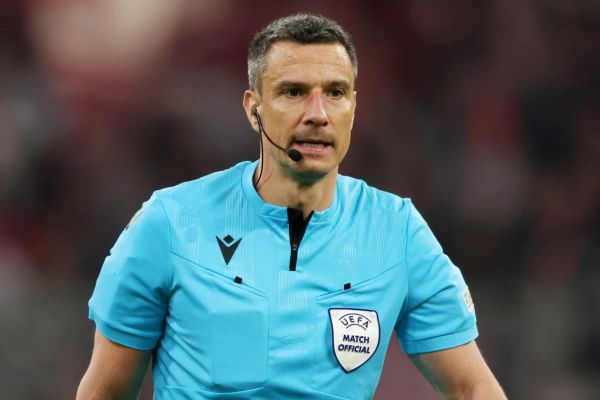  قاضی دیدار چلسی و بارسلونا اعلام شد