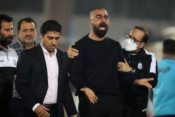 طعنه زارع به داوری بازی استقلال؛ مازیار بیخیال فینال جام حذفی نمیشود