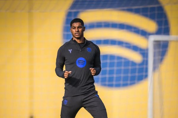 لیست بارسلونا برای دیدار با چلسی؛ بازگشت رشفورد، غیبت پدری