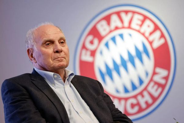  حمله هوینس به بارسلونا  نمی‌دانم چگونه در لالیگا باقی مانده‌اند