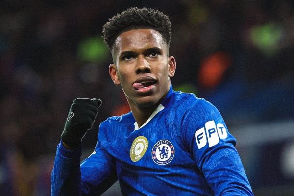  استوائو در کنار امباپه و هالند