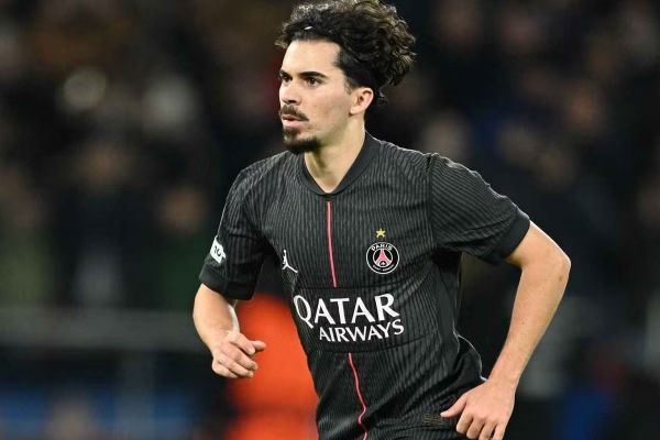  ستاره پی‌اس‌جی  فکر نمی‌کردم روزی در لیگ قهرمانان هت‌تریک کنم