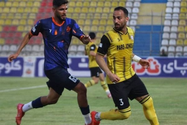  لیگ دسته اول فوتبال  اولین شکست نساجی در هفته سیزدهم
