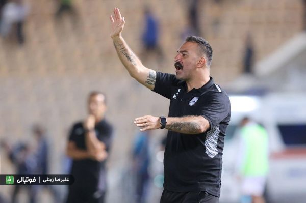 عمرانزاده به هواداران تراکتور؛ هر توهینی کردید نثار خودتان