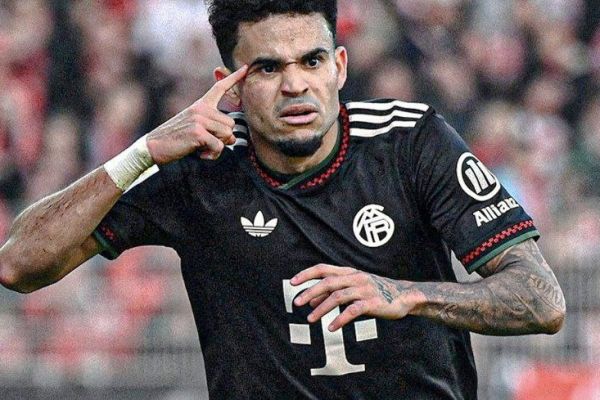  از دست دادن ستاره کلمبیایی بزرگترین اشتباه مربی هلندی لیورپول