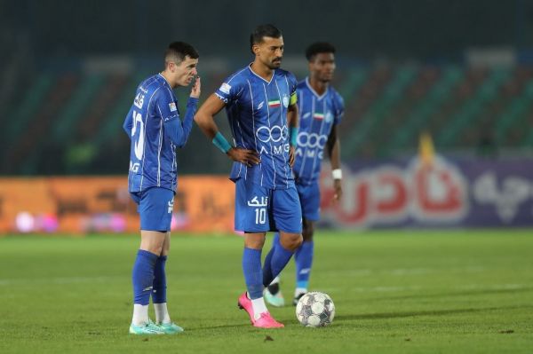  نمایش آمادگی با ضربات ایستگاهی؛ رامین در دربی بازی می‌کند