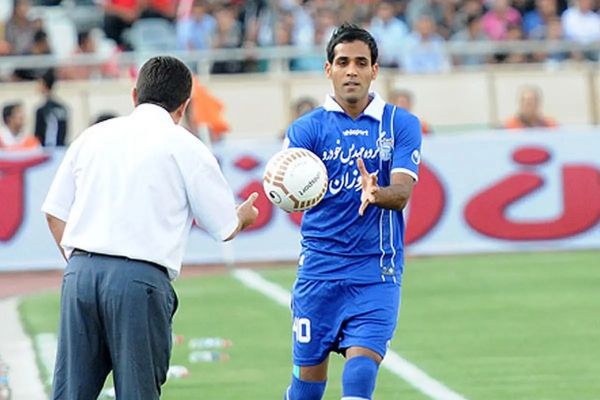  ادعای عجیب؛ در دربی بازیکن پرسپولیس به هم‌تیمی‌اش فحش می‌داد