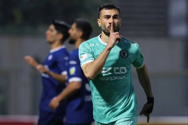  پیکان 1 - گل گهر 0   پیکان در سیرجان سه امتیاز گرفت؛ گل‌گهر باز هم لغزید