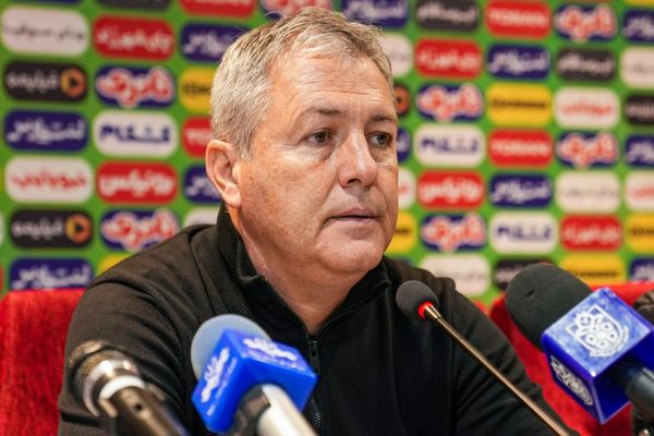 اسکوچیچ تراکتور از جنگ برای قهرمانی دست برنمیدارد تیم من قویتر از داور است