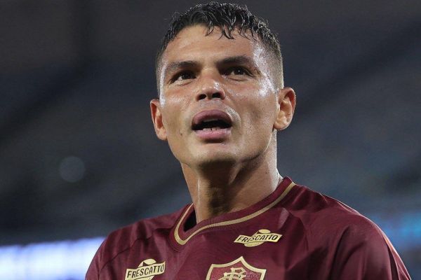 ستاره برزیلی در آستانه انتقال ۶ ماهه به میلان در سن ۴۱ سالگی