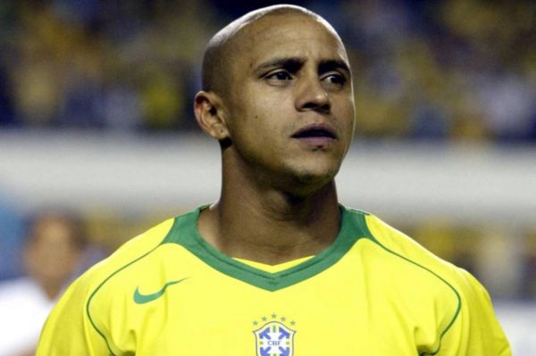 روبرتو کارلوس سبک مدافع کناری را من تغییر دادم