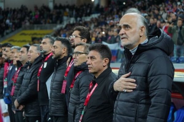  کادر فنی تیم ملی در دربی