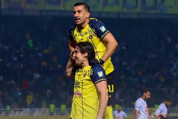  سپاهان دو - فجرسپاسی صفر  صدرنشین لیگ از اصفهان می‌آید