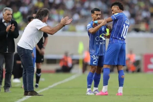  ساپینتو در دربی هم به رامین اعتماد نکرد