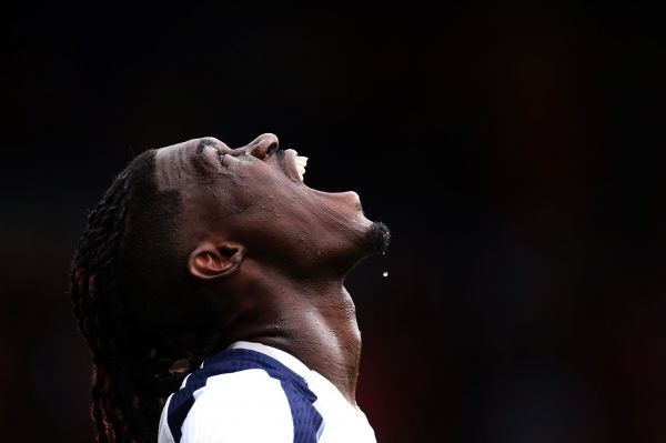 خشم تاتنهام از استفاده دوباره ستاره این تیم از گاز خنده