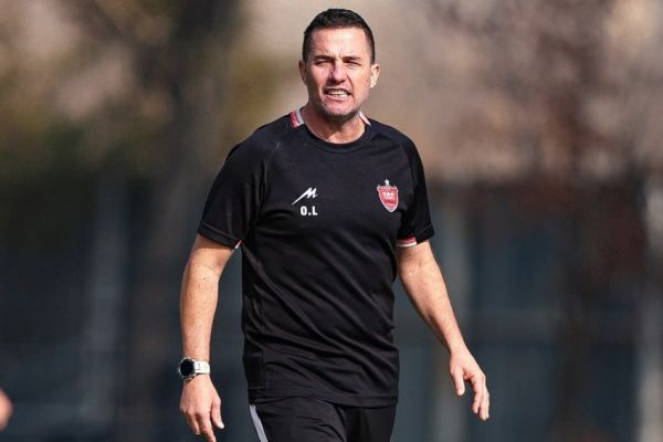  سرمربی پرسپولیس  ایران و برزیل کار راحتی برای صعود دارند