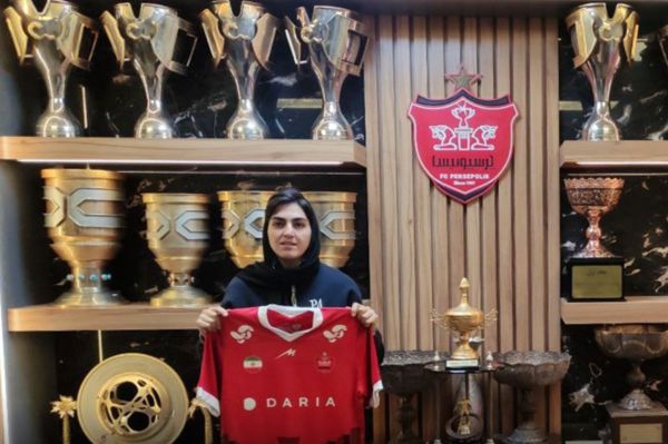  تایید خبر فوتبالی  زهرا قنبری به پرسپولیس پیوست