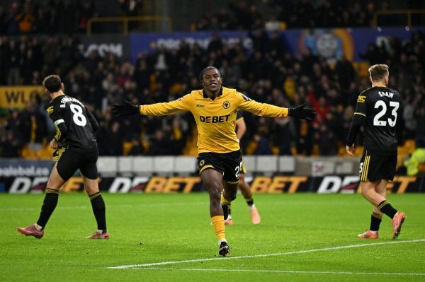 پایان روند گل نزدن ولورهمپتون پس از ۴۹۵ دقیقه مقابل منچستریونایتد