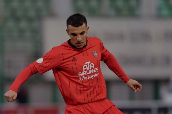 آقای گل لیگ مانع از پایکوبی تراکتور در اصفهان