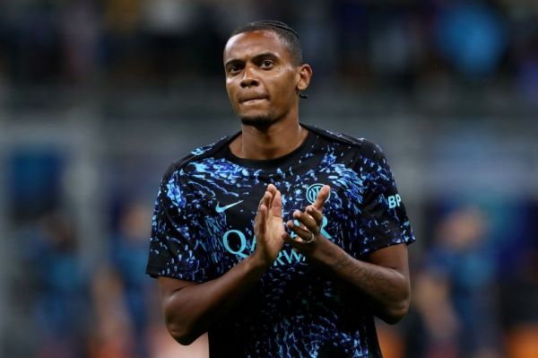 آکانجی این آسانترین پنالتی بود که تا به حال دیدهام