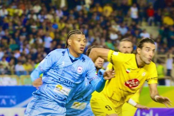 فجرسپاسی ۱-۲ چادرملو تیم یزدی بالای جدول را رها نمیکند