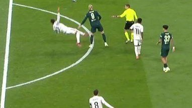 برخورد با هالند و سقوط جالب ستاره رئال مادرید