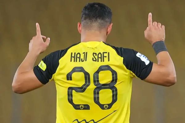 جاودانگی در نصفجهان؛ حاجیصفی با رکورد ۲۵۵ بازی، سلطان لیگ برتری سپاهان شد