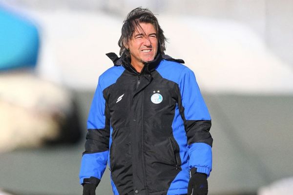 لغو نشست خبری ساپینتو پیش از دیدار استقلال و خیبر