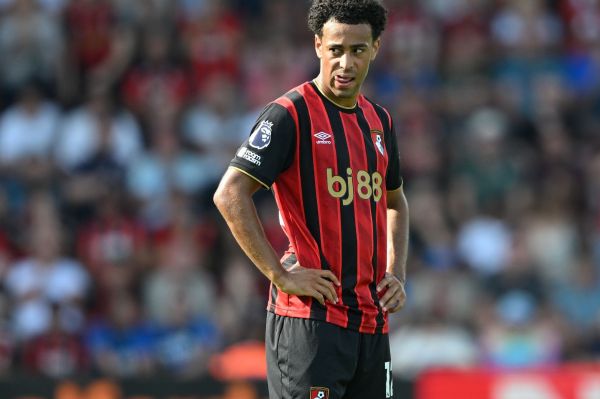 احتمال مصدومیت شدید ستاره بورنموث و مدنظر منچستریونایتد