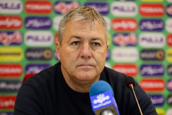  اسکوچیچ  بازیکنانی داریم که از اورونوف بهتر هستند