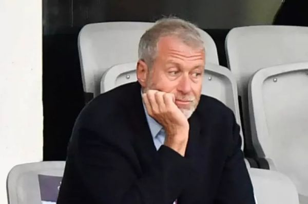 دولت بریتانیا اموال مالک سابق چلسی را مصادره میکند