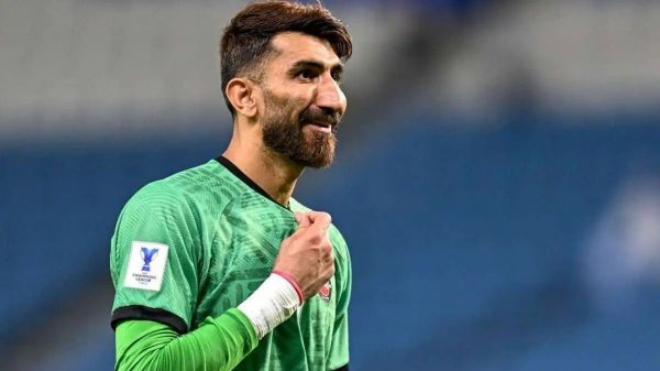 پوستر معنادار تراکتور برای بازی با پرسپولیس، با حضور یک بازیکن ویژه