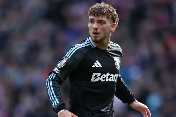 توصیه جناس به ستاره قرضی ناکام لیورپول در استون ویلا